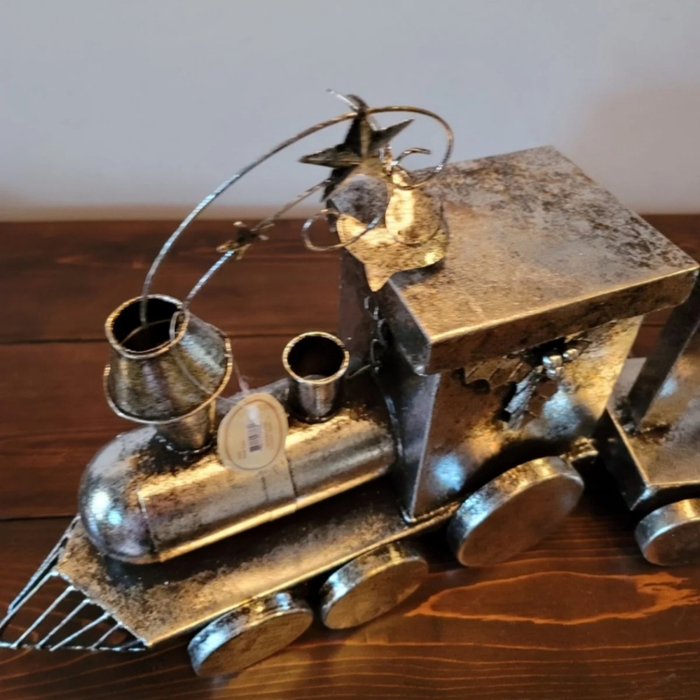 TII Collection Metal Train - Picture 3 of 8